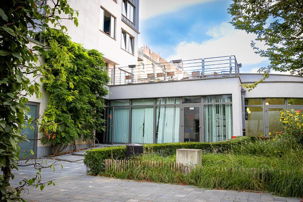 Youth Hostel Van Gogh Saint-Josse-ten-Noode Exterior photo